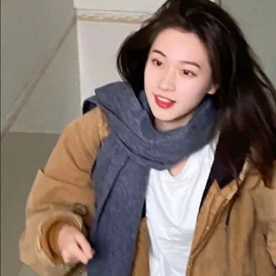 蒙娜丽莎与血月亮